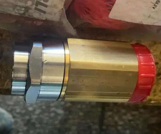德国staubli AxiClamp连接器圆形非绝缘单极工业连接器